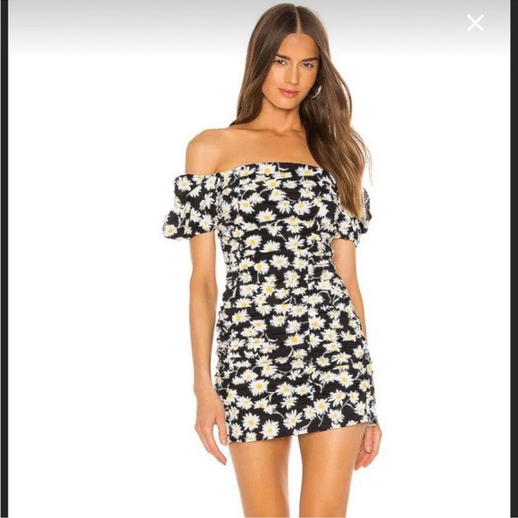 superdown Dresses & Skirts - Superdown black off the shoulder daisy ruched mini dress
